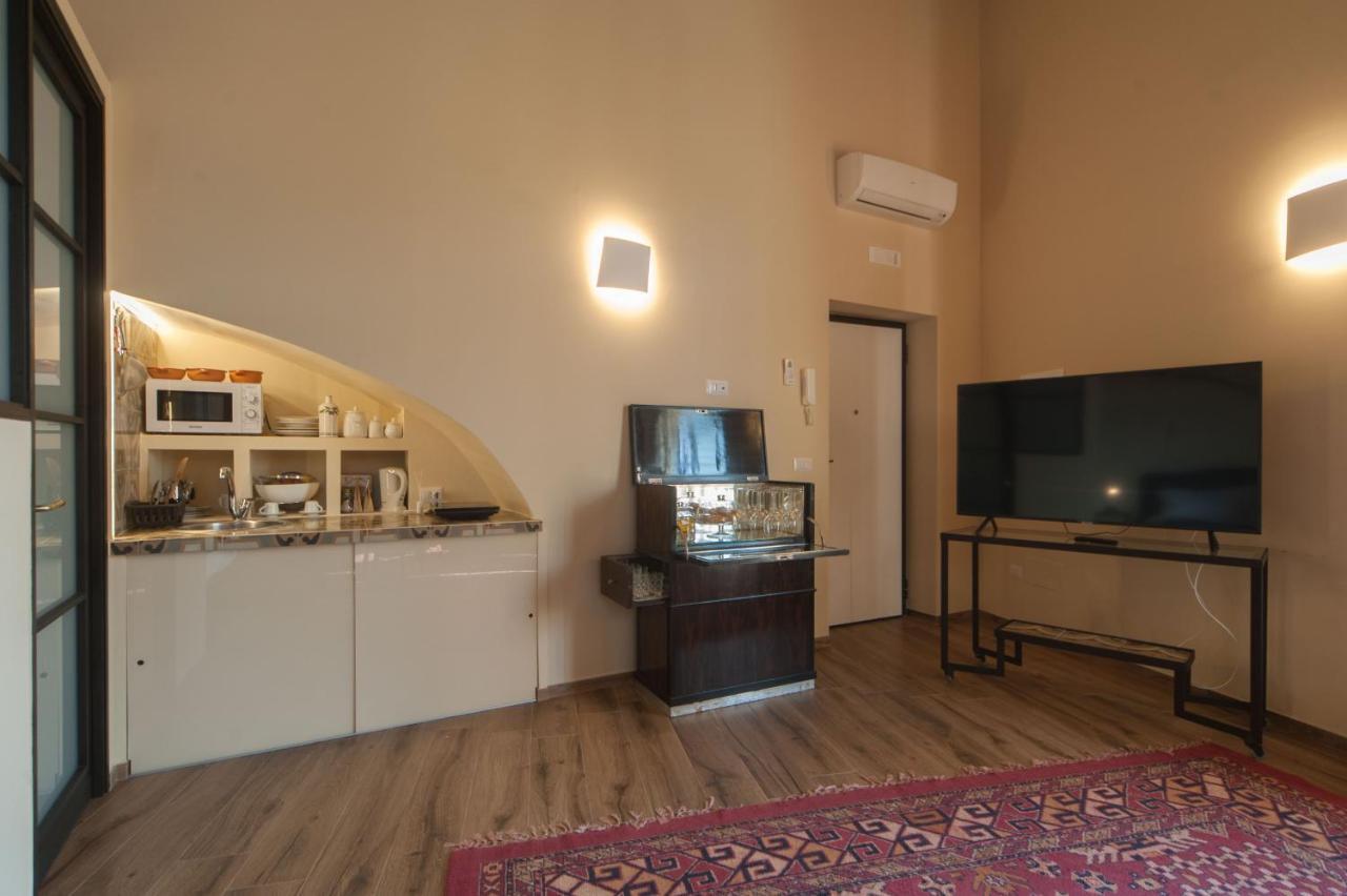 La Soffitta Covelli Bed & Breakfast Trani Exterior photo